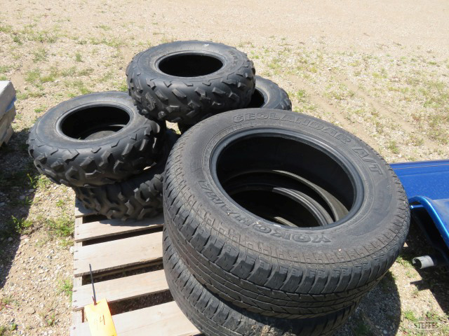 Pallet of tires, (4) ATV tires, (2) 275/65R18